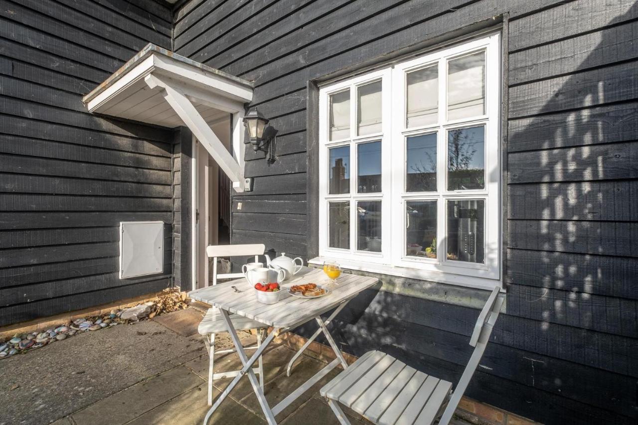 1 Sanctuary Court - Aldeburgh Coastal Cottages Thorpeness Exterior foto