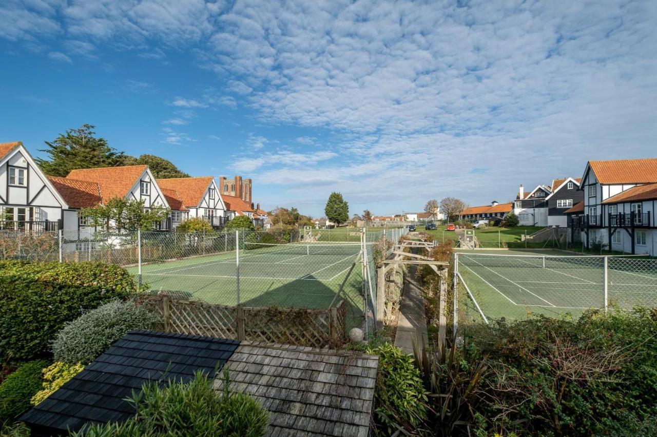 1 Sanctuary Court - Aldeburgh Coastal Cottages Thorpeness Exterior foto